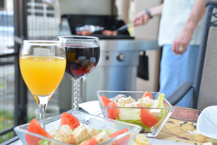 How Much Does an Outdoor Kitchen Cost? How Much Does an Outdoor Kitchen Cost?