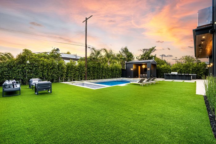 How To Clean Artificial Grass How To Clean Artificial Grass